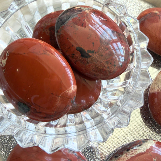 Red Jasper Palm Stone