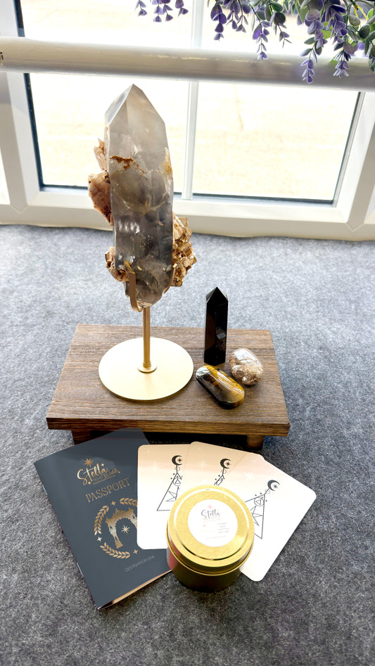 Stella Nova World - Midnight Manor Signature Piece